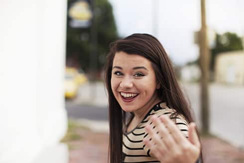 Image of Girl Inviting Friend to Oasis Pregnancy Care Centers in Land O Lakes FL